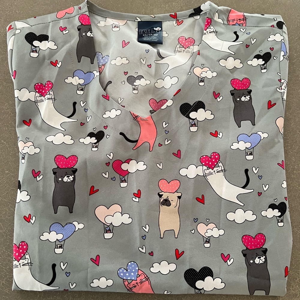 Zoe + Chloe Brand scrub top